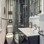 Arte Iii By Aston Apartament *