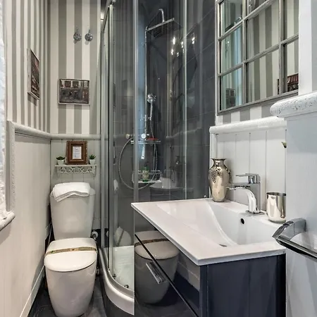 Arte Iii By Aston Apartment *